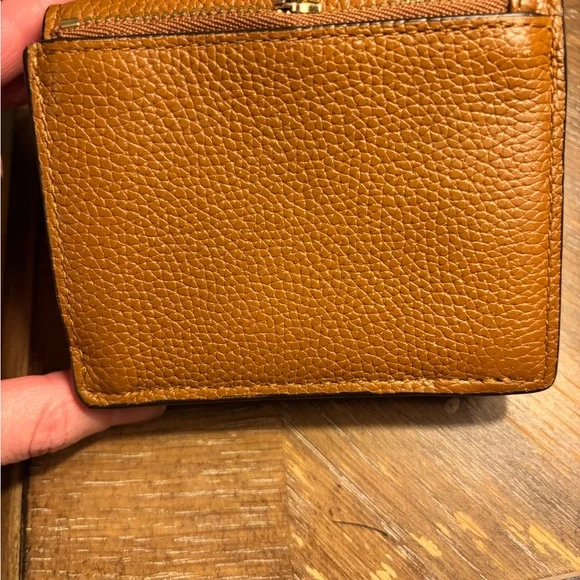 Michael Kors Tan Cognac Wallet Leather Card Holder - Picture 2 of 3